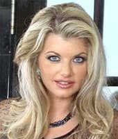 Vicky Vette