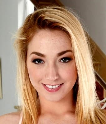 Zoe Parker